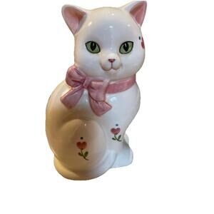 Vintage 1988 Summit Collection Porcelain Cat Figurine White Pink Flowers 6x3.5”